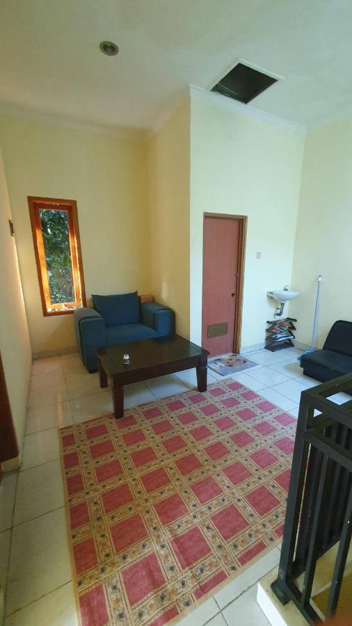 Willa House In Bekasi Timur Zewnętrze zdjęcie